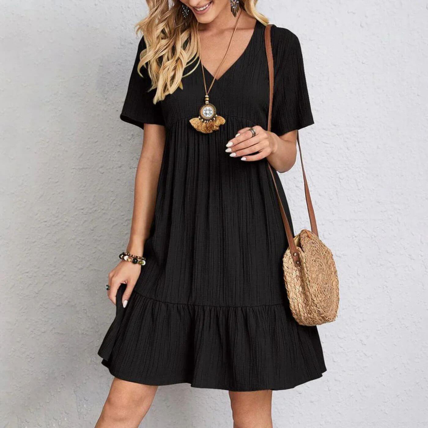 Lisa - Classic Dress