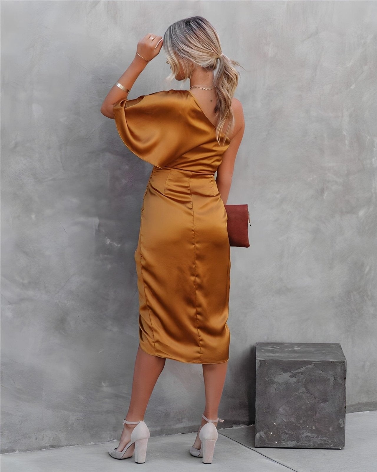 Kyra™ | Elegant Silk Dress with Slits